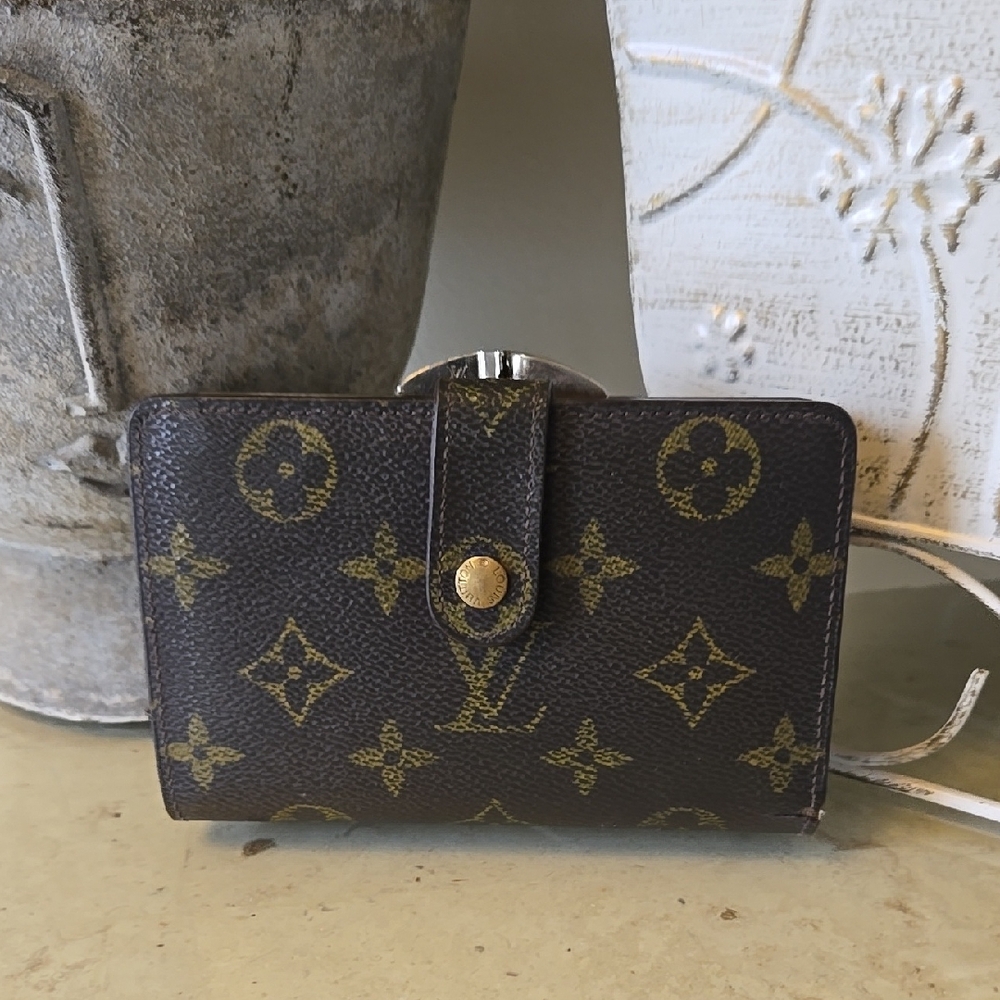 Louis Vuitton Monogram Compact Wallet - Picture 3 of 14
